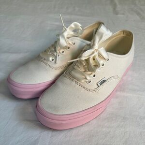 Vans Authentic lace ups with ribbon laces